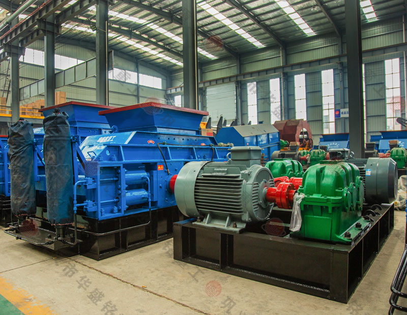 河卵石制砂就用對輥制砂機(jī)，1012對輥制砂機(jī)多少錢一臺(tái)