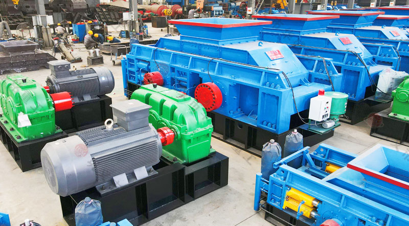 全自動(dòng)液壓對(duì)輥破碎機(jī)多少錢一臺(tái)？