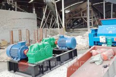 用戶在使用河卵石制沙機時要定時檢查傳動裝置